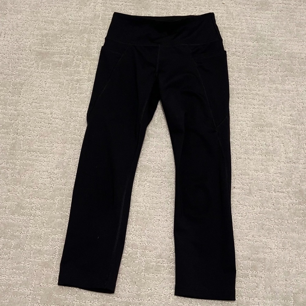 Fila Sport Womens Black High Waisted Cropped Leggings Capris with Pockets XS‎